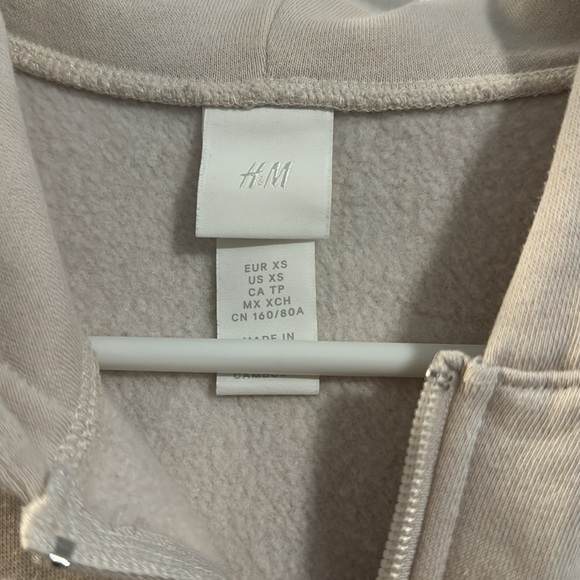 H&M Cropped Jacket - Picture 2 of 2